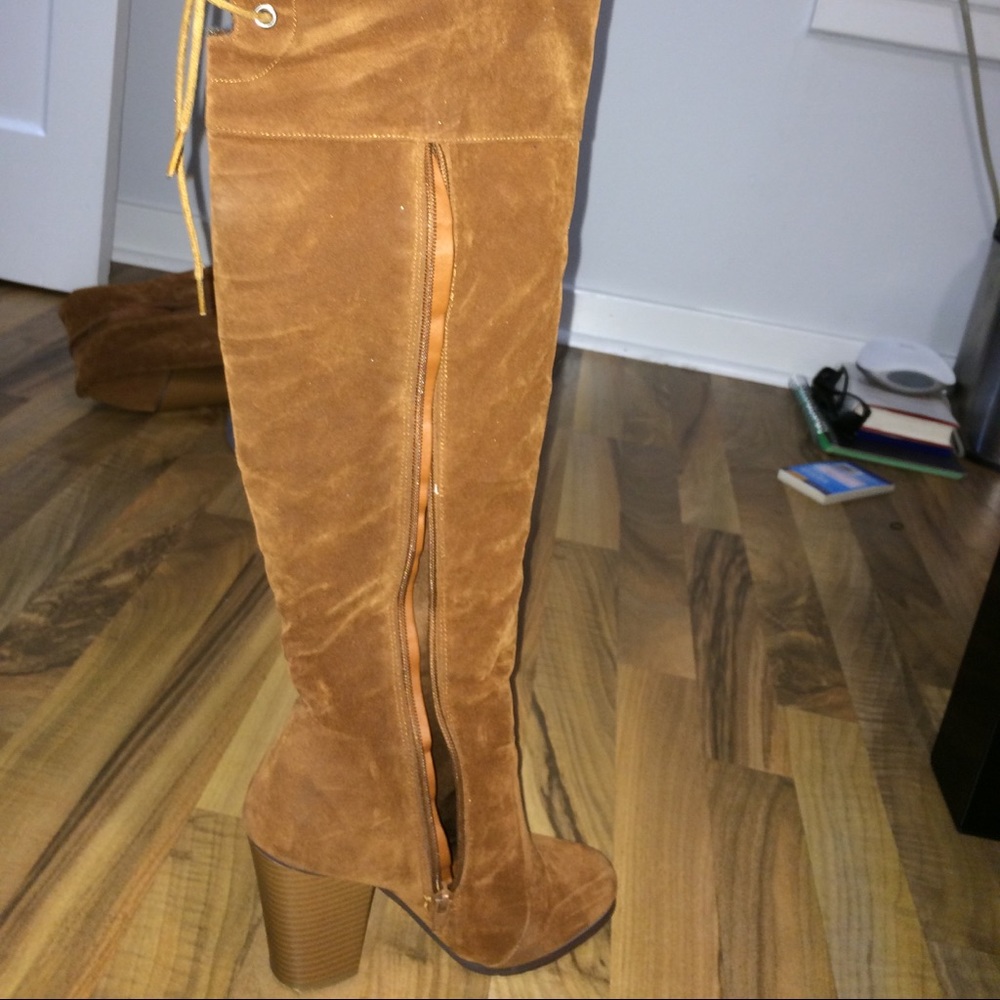 Thigh high boot set
